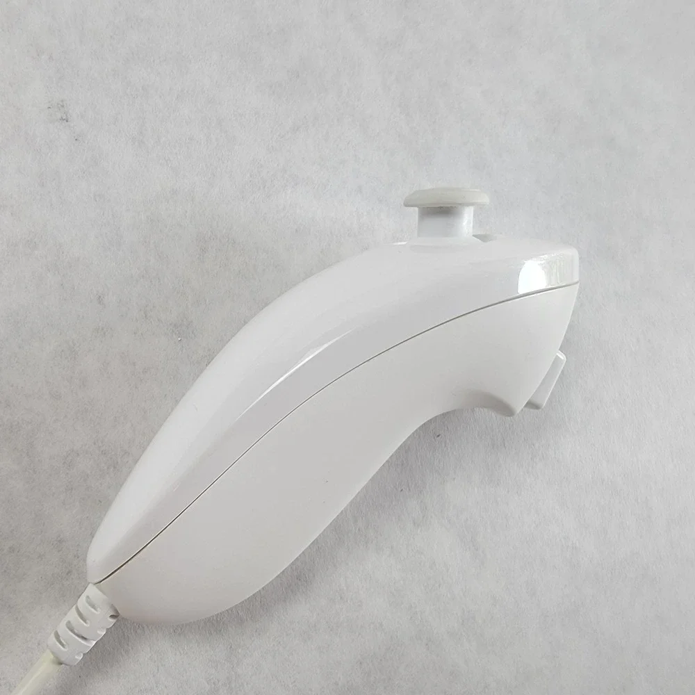 Nintendo Wii Accessory Bundle White Wii Wheel RVL-024 and 2 Nunchucks RVL-004
